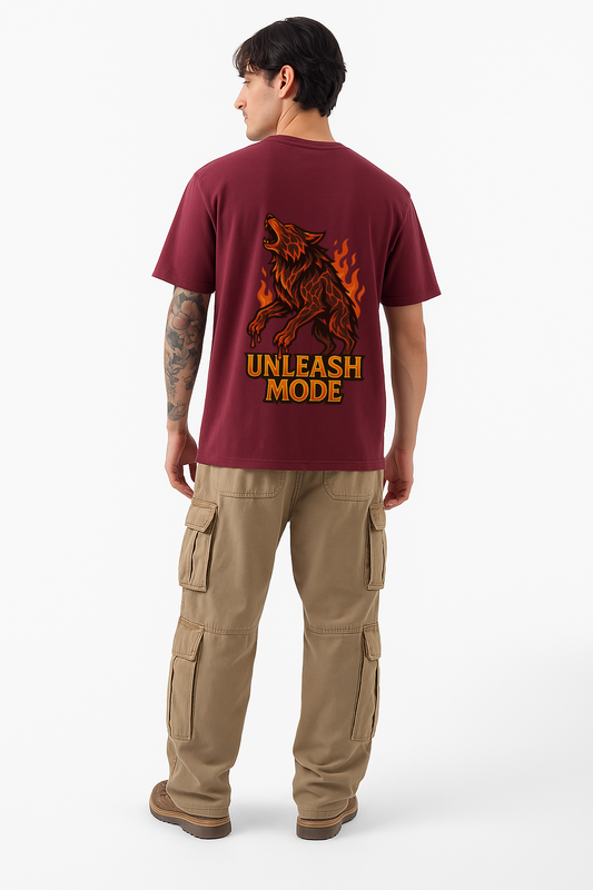 flaming wolf howl limited edition luxury t-shirt maroon – The Not So Famous